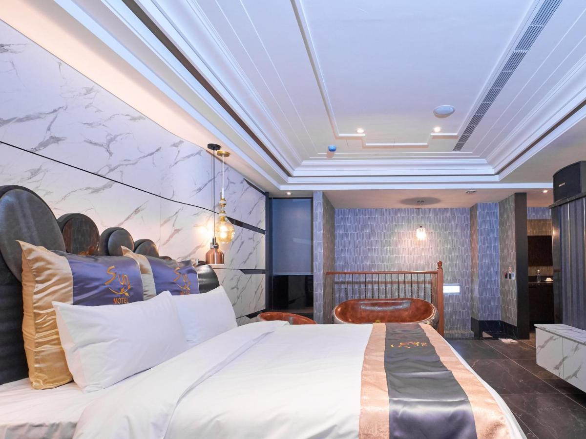 Sun Motel Kaohsiung Exterior photo